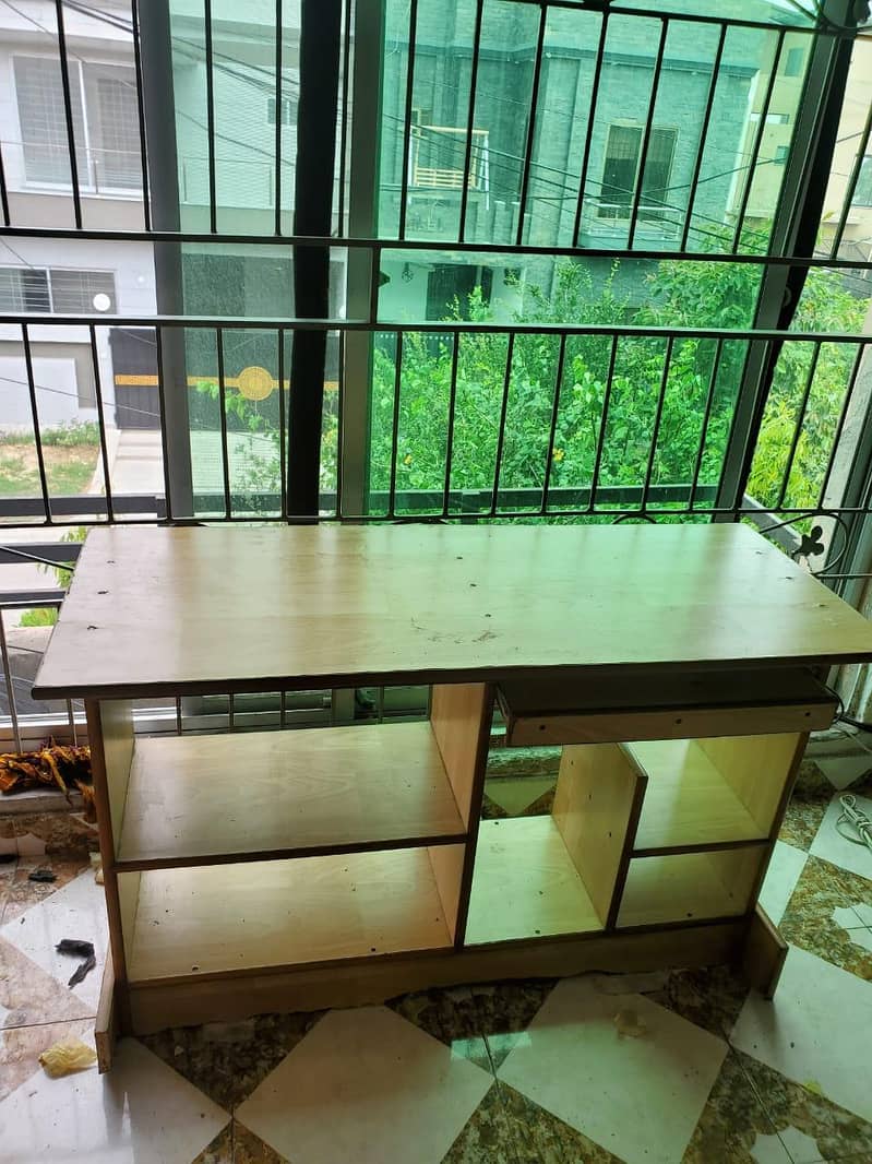 wooden computer table with key bord sliding try 0