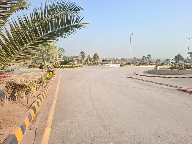 Two Side Road Open Plot For Sale in Soan Garden Size 45/100 1