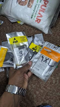 Google pixel Original batterys available cash on delivery All Pakistan