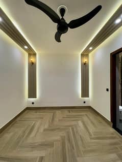 5 marla brand new House for sale in park view city Lahore