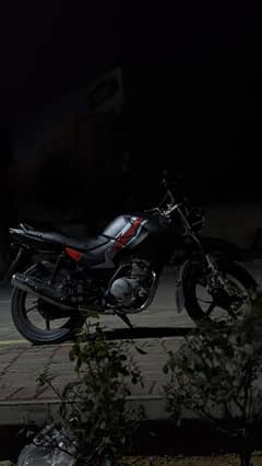 Yamaha ybr g 2016 model
