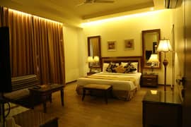 Special Discount Hotel Rooms Furnished Flats Brand New Guest House Near Gulberg Green