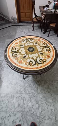 Boss Round Table