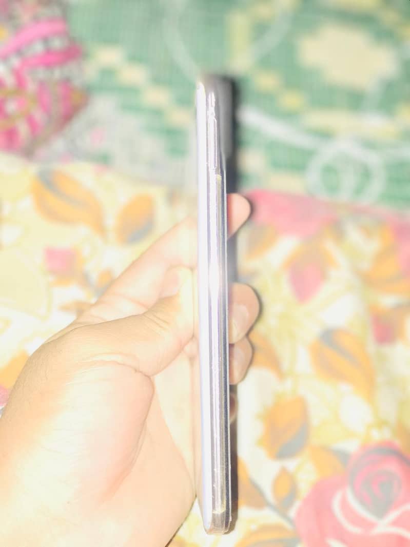 10 by 10 condition vivo y19 with box 4ram_128 memory 1