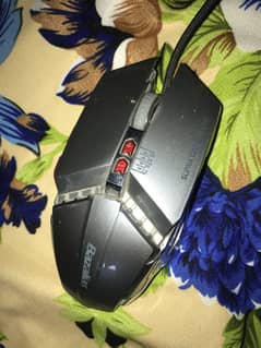 Bazalias v10 gaming mouse with rgb lights