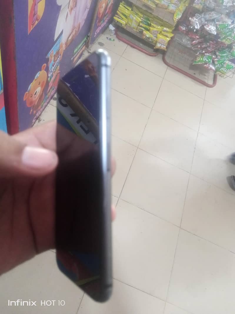 iPhone 8 non pta 2