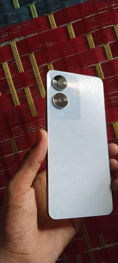 4.64 . . 03281005258 box charger sath ha. urgent sale. .