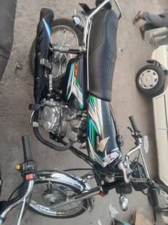Honda 125 black