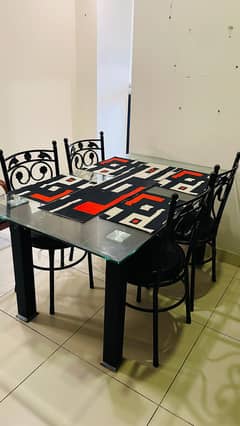 Dining Table with 4 chairs