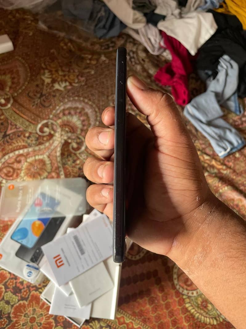 redmi note 11  6ram 128 rom official pta with box exchange possible 2
