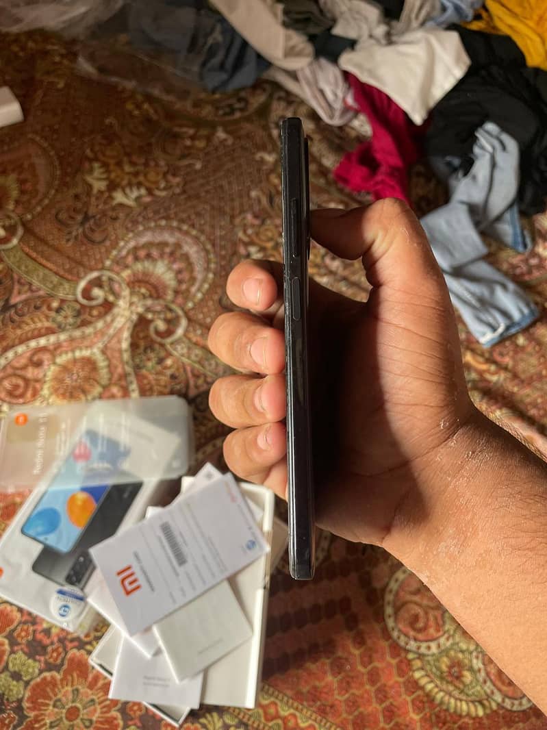 redmi note 11  6ram 128 rom official pta with box exchange possible 4