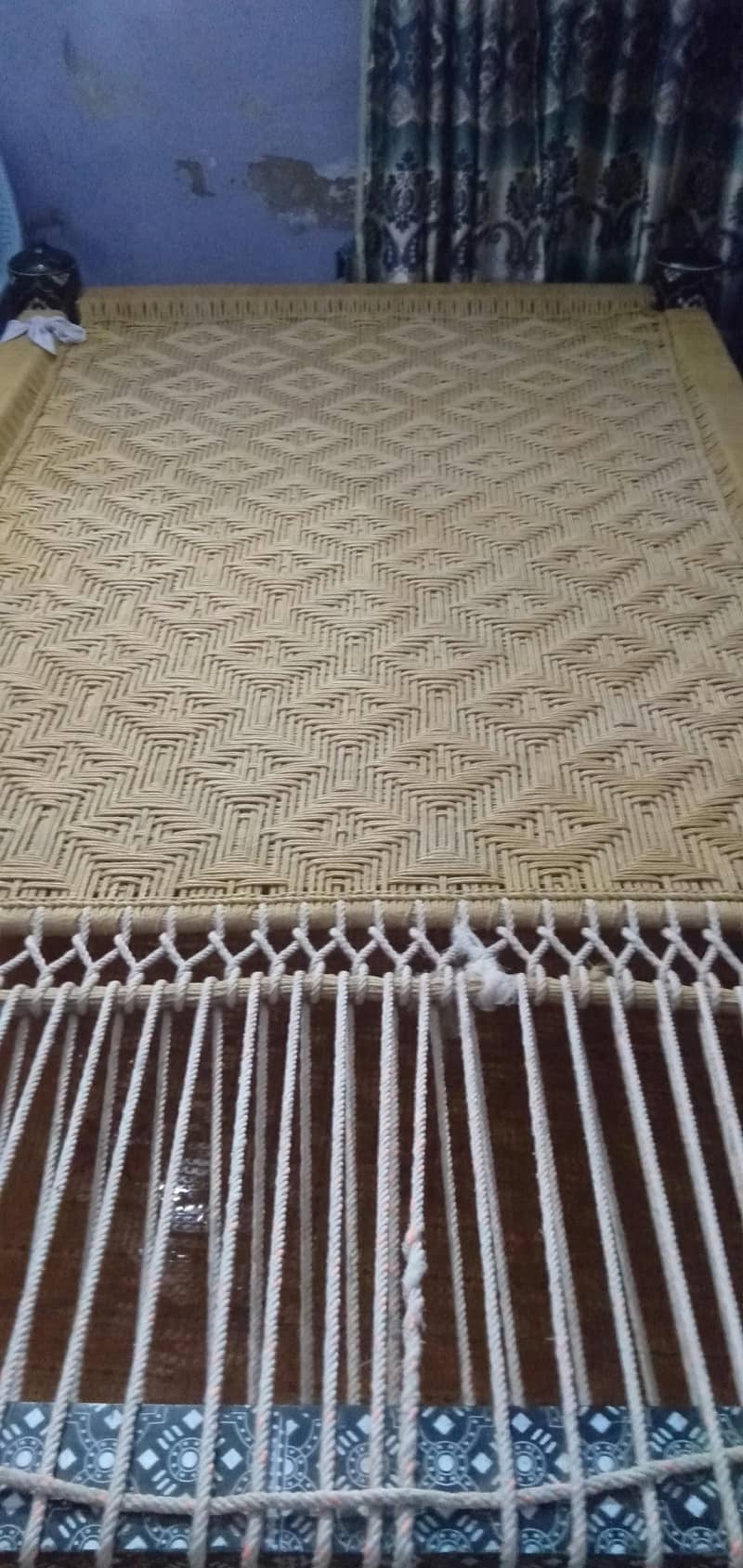 Hala char pae good condition used only 4 month 0