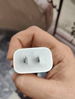 Apple iphonel 20 watt charger and cable