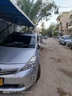 Toyota Prius alpha 2014