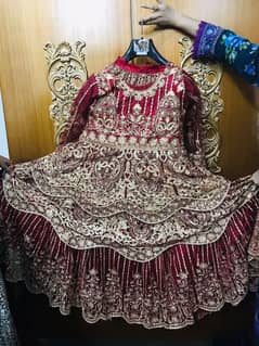 Kashi style red couler may Lahnga achi quality my available ha