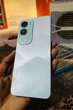 vivo y19s 6/128 2 month used