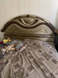 Bed decho paint
