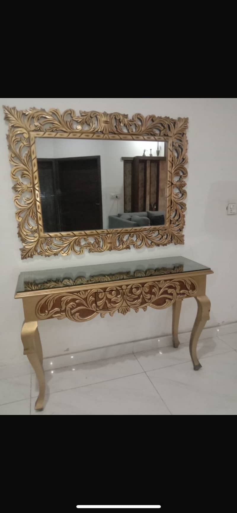 Console Table with Mirror 0