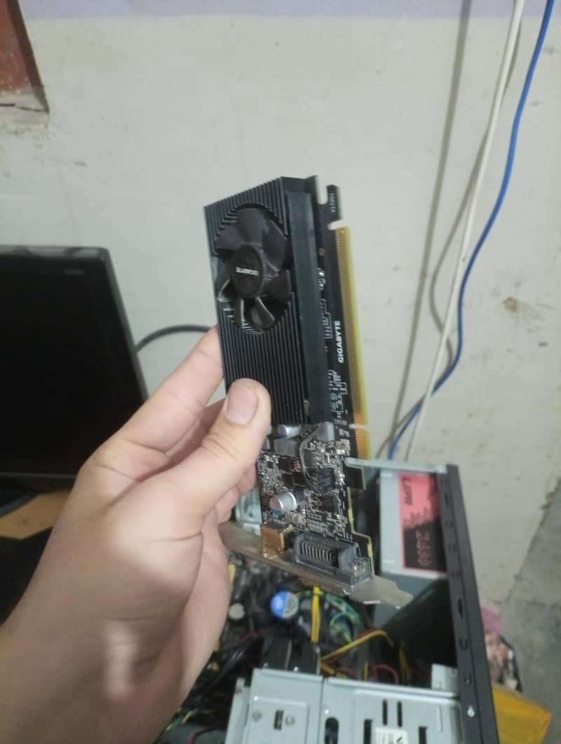 Nvidia geforce Gigabyte gt 1030 2gb ddr 5 128bit low profile 3