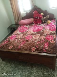 king size wooden bed with mettress 10/10 condition