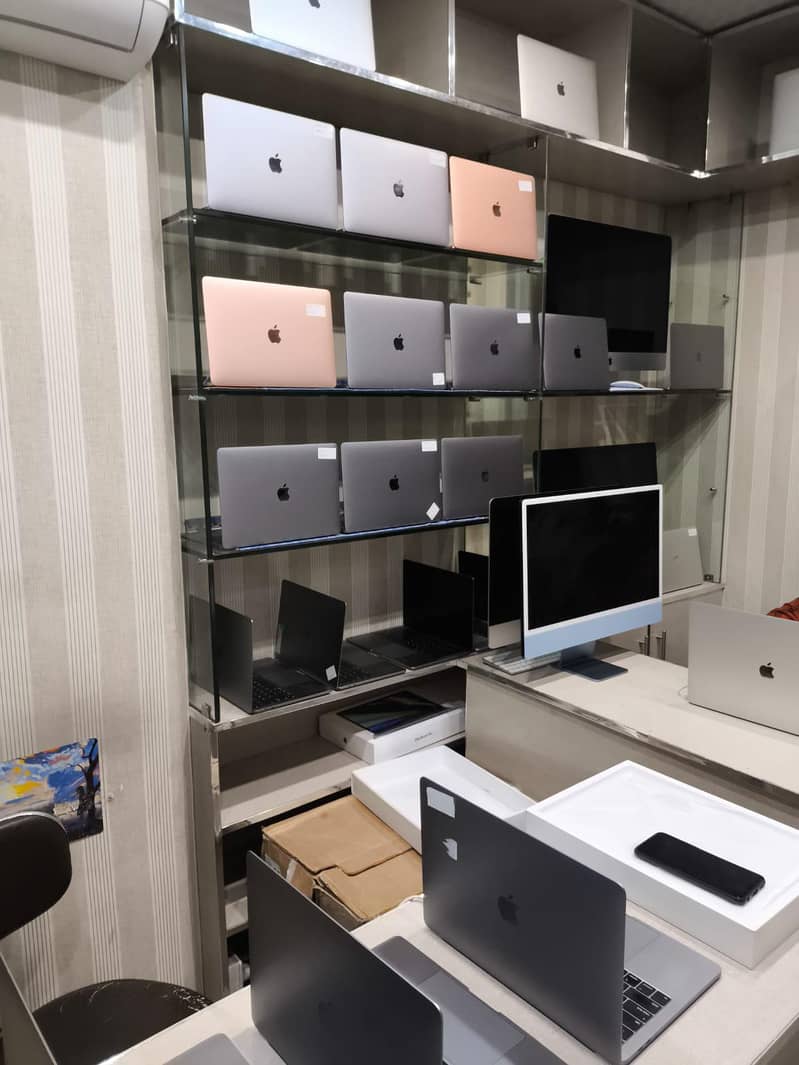intel & m series i5 i7 i9 M1 M2 M3 Apple MacBook all models available 2