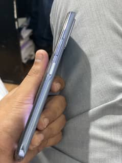 8+5 gb ram 128