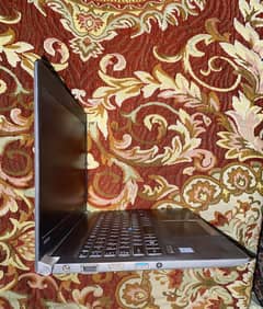 Toshiba tecra / Dynabook / 4 GB RAM/ Core i5 / Generation -6th
