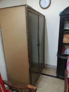 wood almari