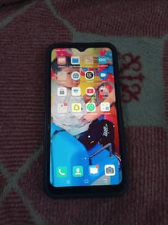 Vivo Y11 All ok mobiil one hand use