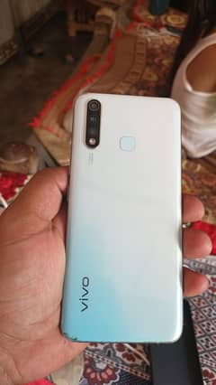 Vivo Y19 Sale