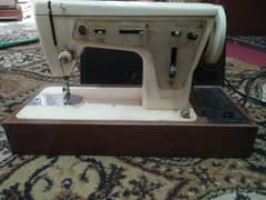 Singer Model 237 Fashion Mate Sewing Machine