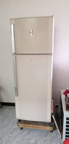Dawlence Referigerator 9188 M