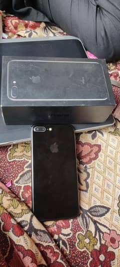 iphone 7 plus 128GB with box glass break