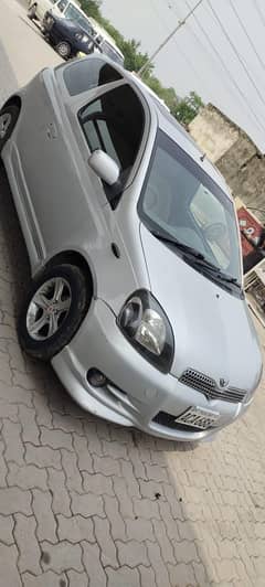 Toyota vitz 2 Door 2001  model