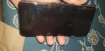 v23e (12gb)   ( 256GB )