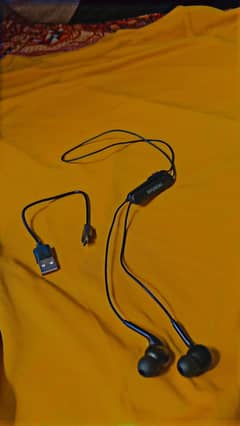 orignal Hyundai wireless earphones 