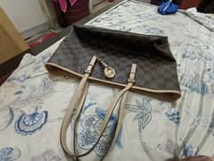 Michael Kors Quinn Large signature logo and leather tote bag for sale