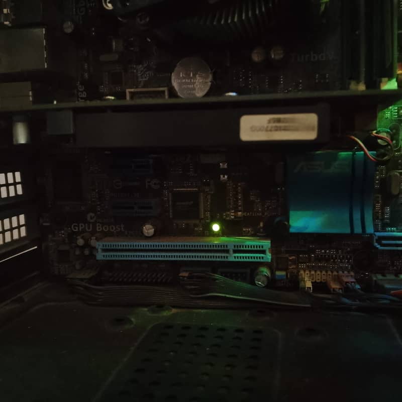 Full Pc setup For Sale without fault no issue PleaseWhatsApp call only 2