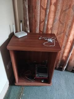 lcd  and computer trolley in good condition