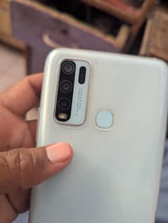 vivo y30