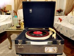 Antique Record Player 3 Speed Tubes Wala