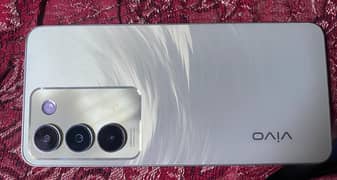 Vivo y 100
