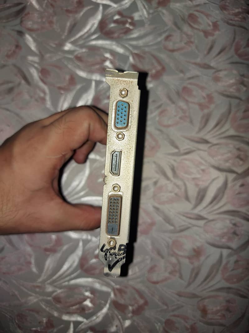 GTX 745 4GB DDR3 128 BIT GRAPHICS CARD 4