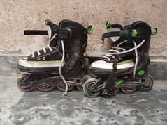 Incline skating shoes with brakes