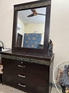 dressing table and side tables