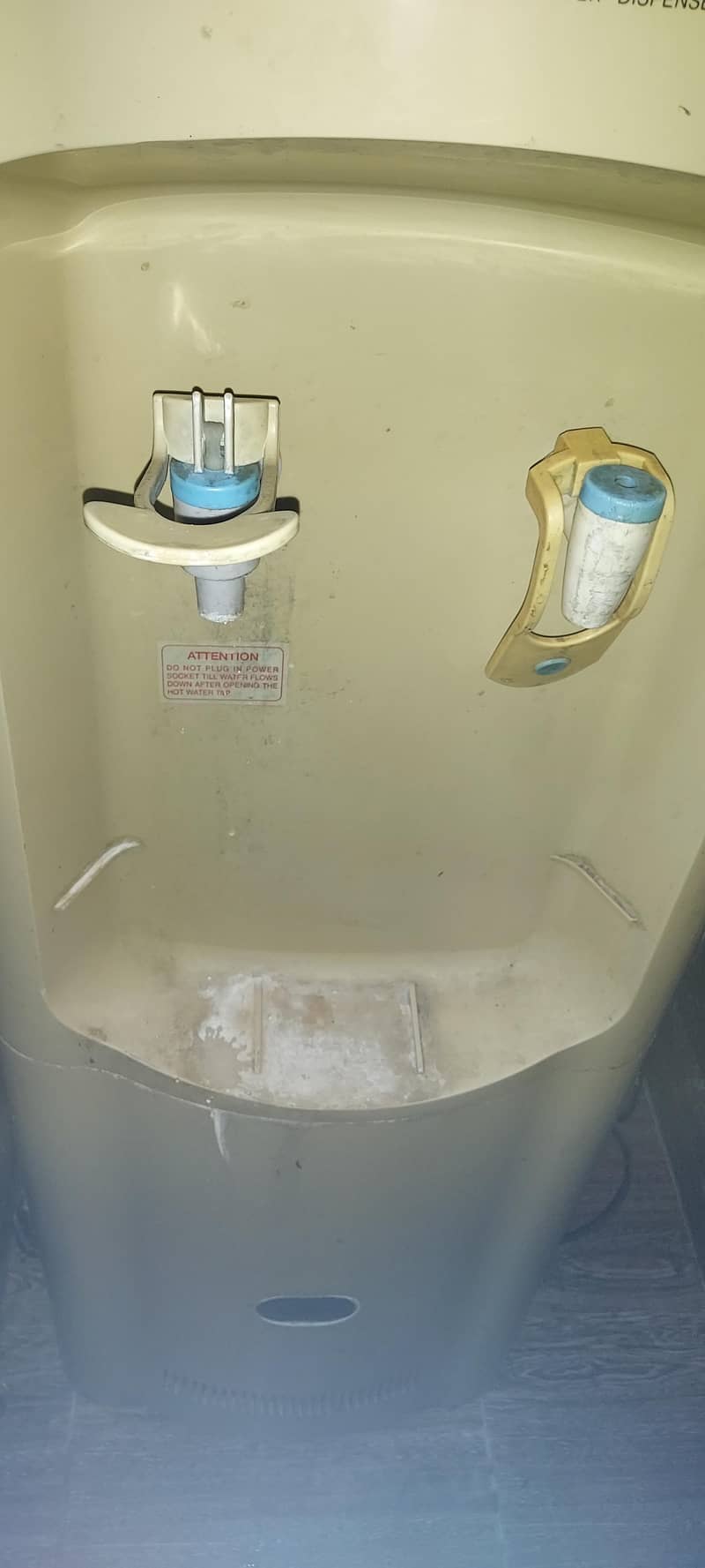 water Dispenser 10