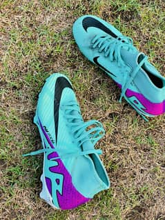 Nike Airzoom bets colour fresh
