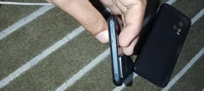 Vivo y33s 8/128  condition ok with only Box