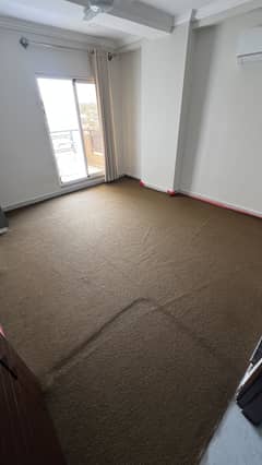 Wall to wall carpets - 2 rooms + tv lounge! soft foam underneath
