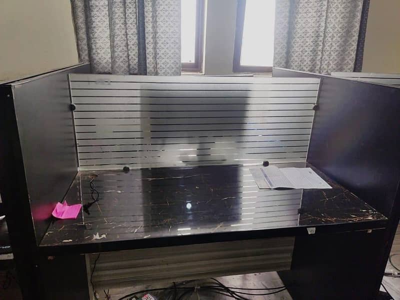 Workstations | Clusters | Computer table | Study table 0